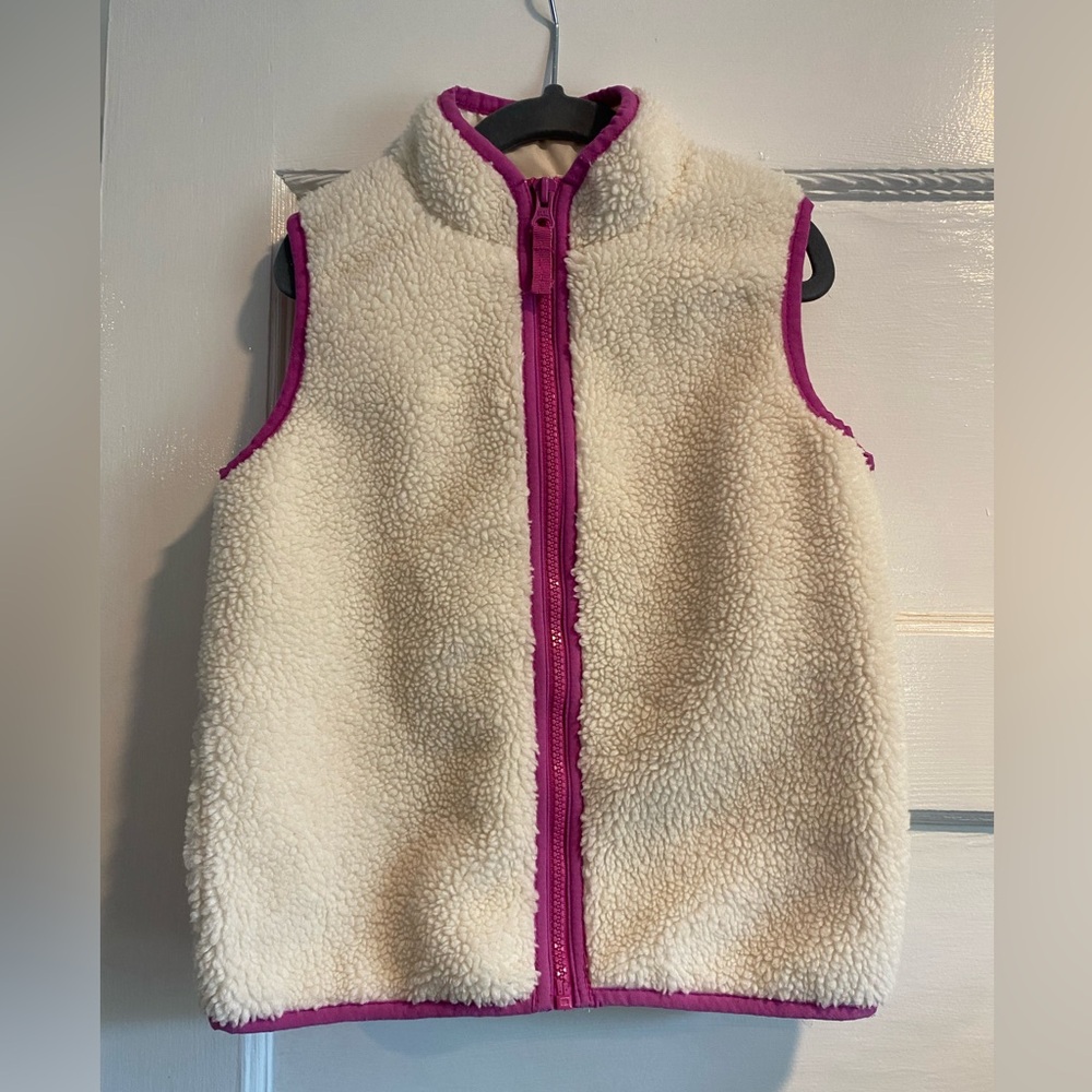 Osh Kosh B gosh Girls Cream Sherpa Vest Size 6